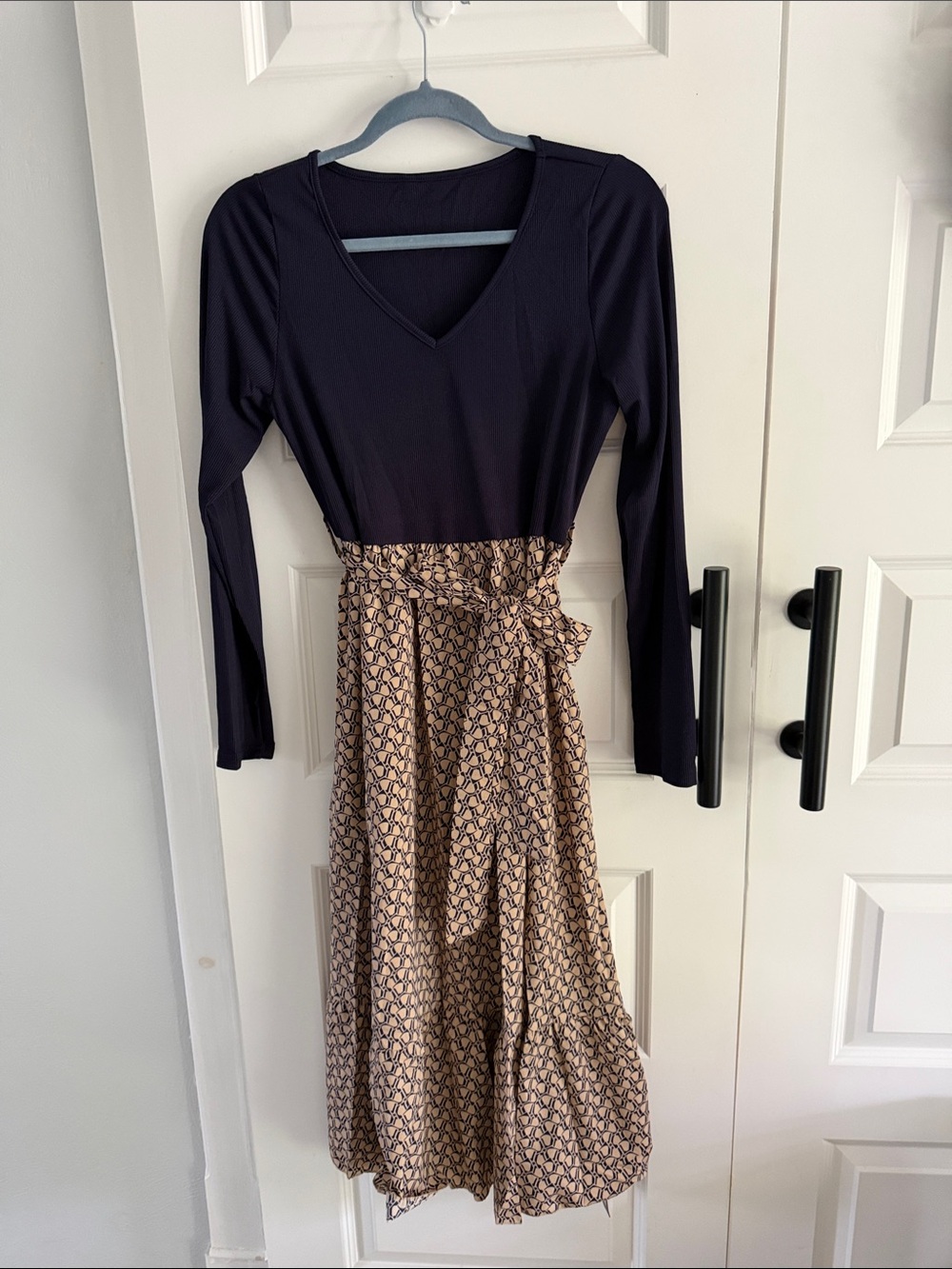 Long Sleeve V‑Neck navy Top with Patterned Beige Wrap Skirt Dress